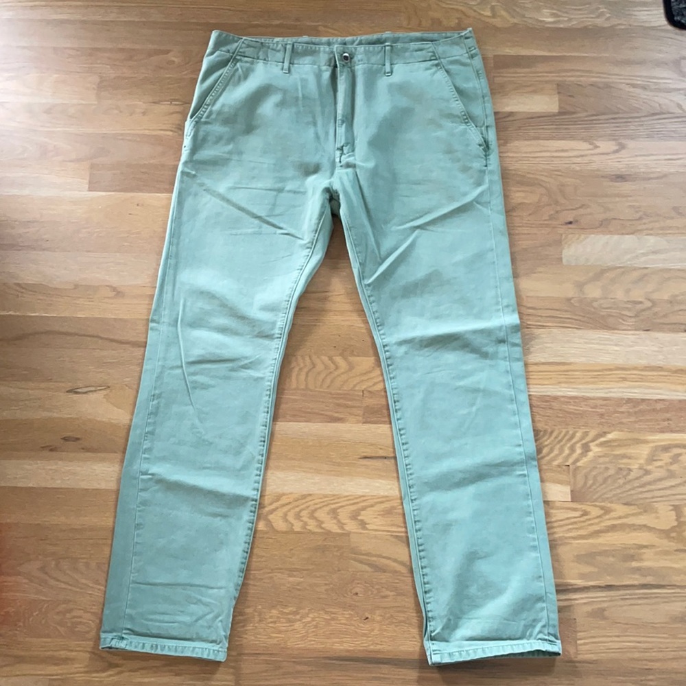 Levi’s Straight Leg Jean
